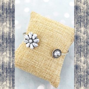 Free Spirit Boho Hippie South western people dainty beaded bracelet